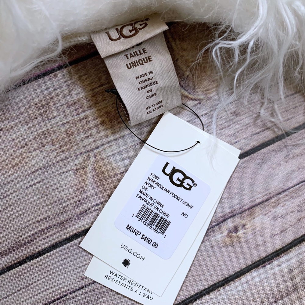 UGG Mongolian Pocket Scarf In Ivory - Picture 7 of 7